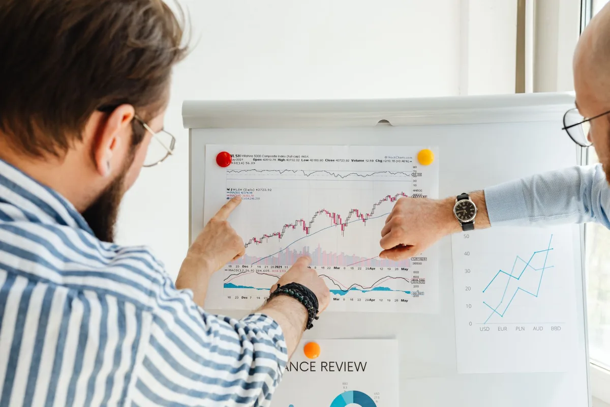 Data Analytics Strategy and Decision Insight programme image