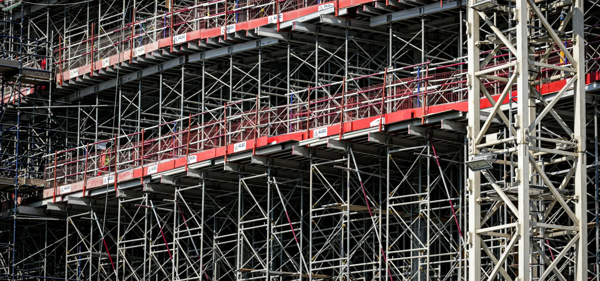 Project Cost Engineering for Major Works Delivery course hero image