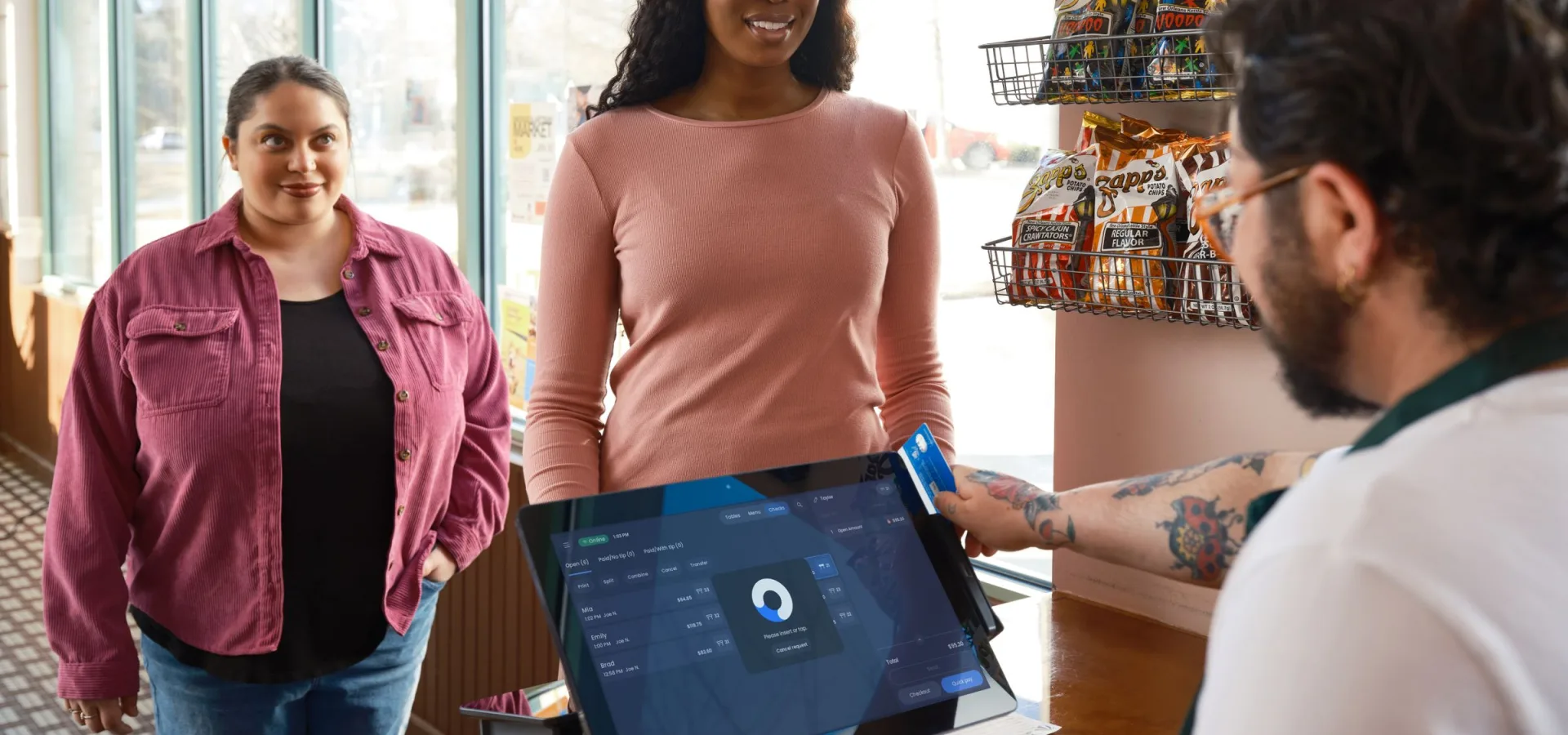 Omnichannel Experience Management and Customer Loyalty course hero image