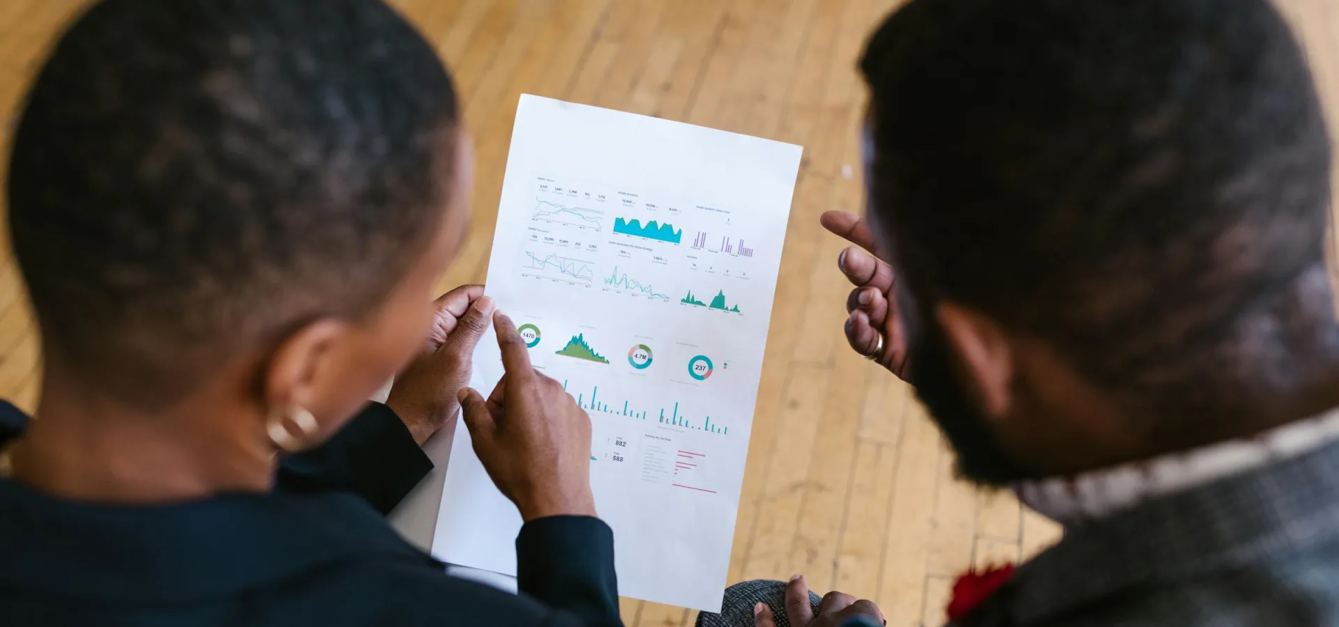 Business Intelligence Reporting and Decision Insight course hero image