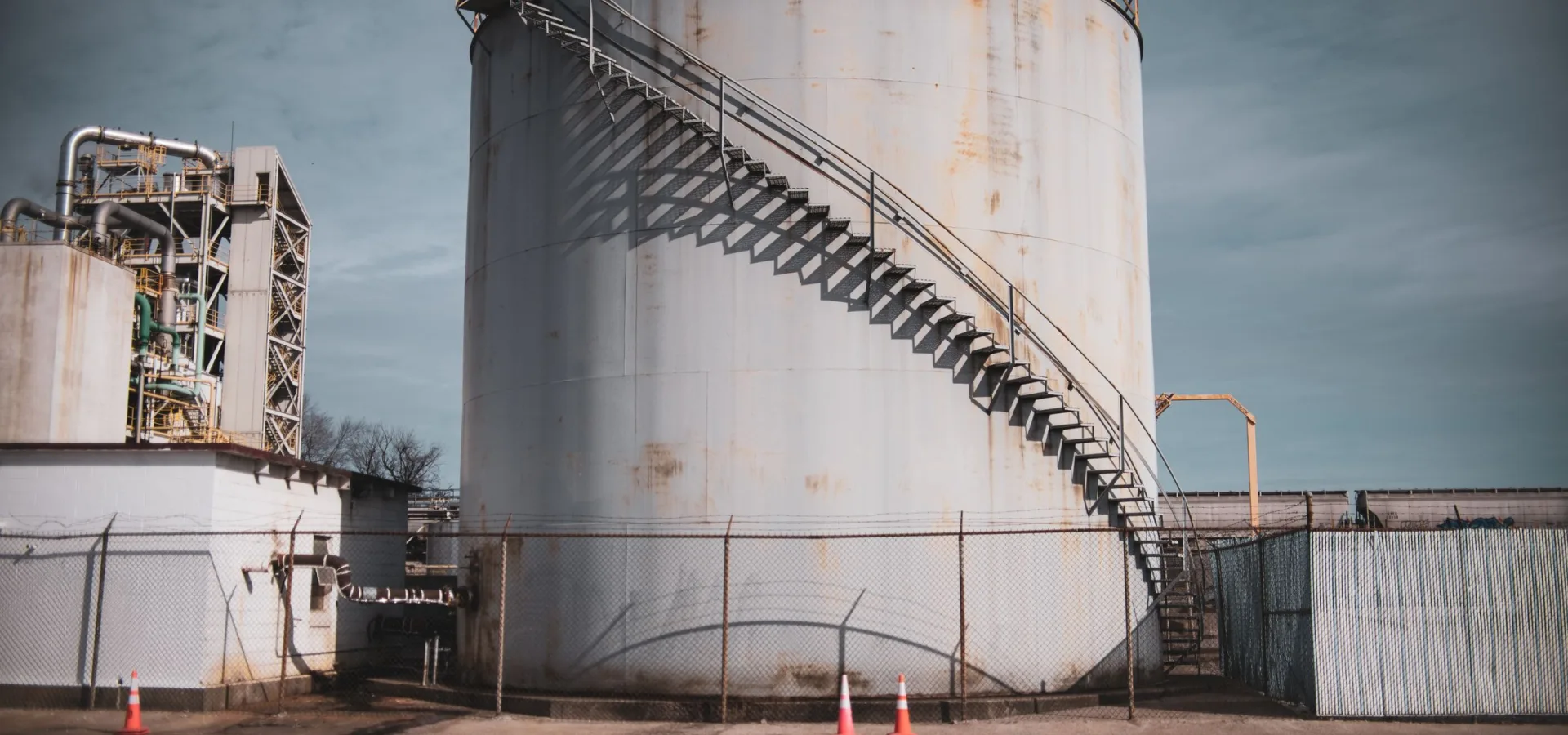 Oil and Gas Operations Governance and Operational Reliability course hero image
