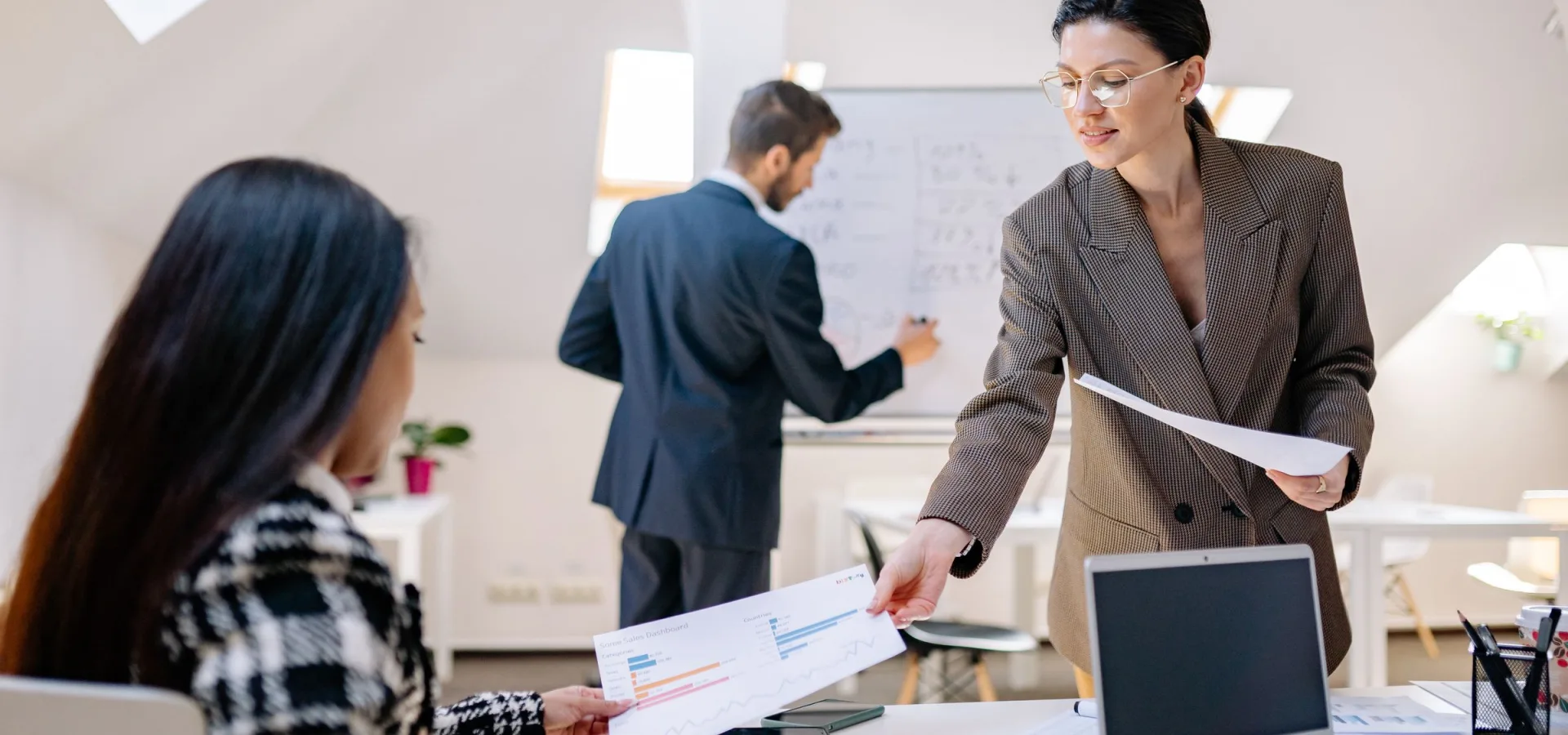 Emotional Intelligence and Workplace Productivity course hero image