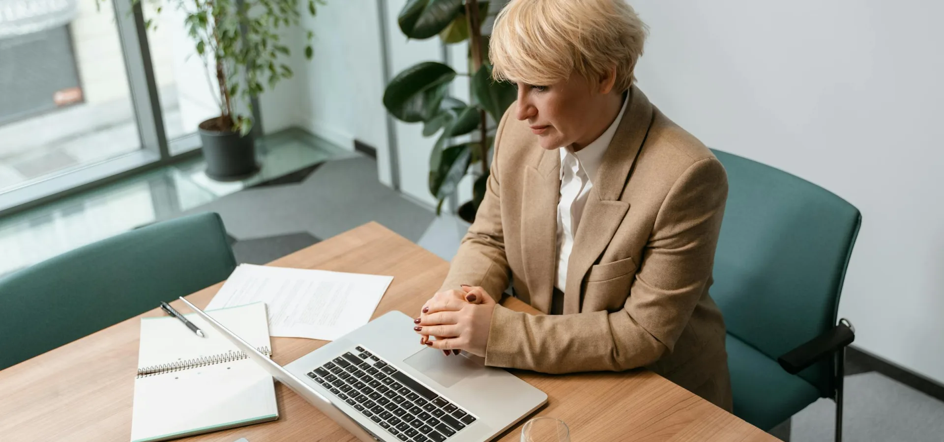 Advanced Workplace Resilience for High-Performing Professionals course hero image