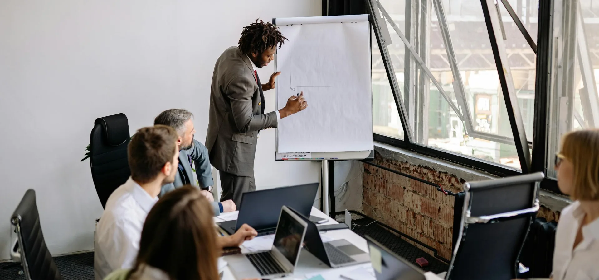 Meeting Management and Professional Effectiveness course hero image